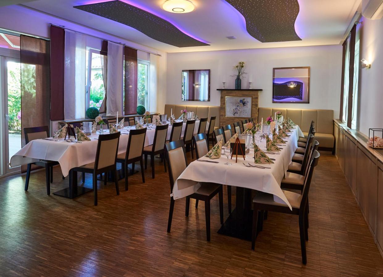 Hotel Restaurant Lindenhof Biblis Экстерьер фото